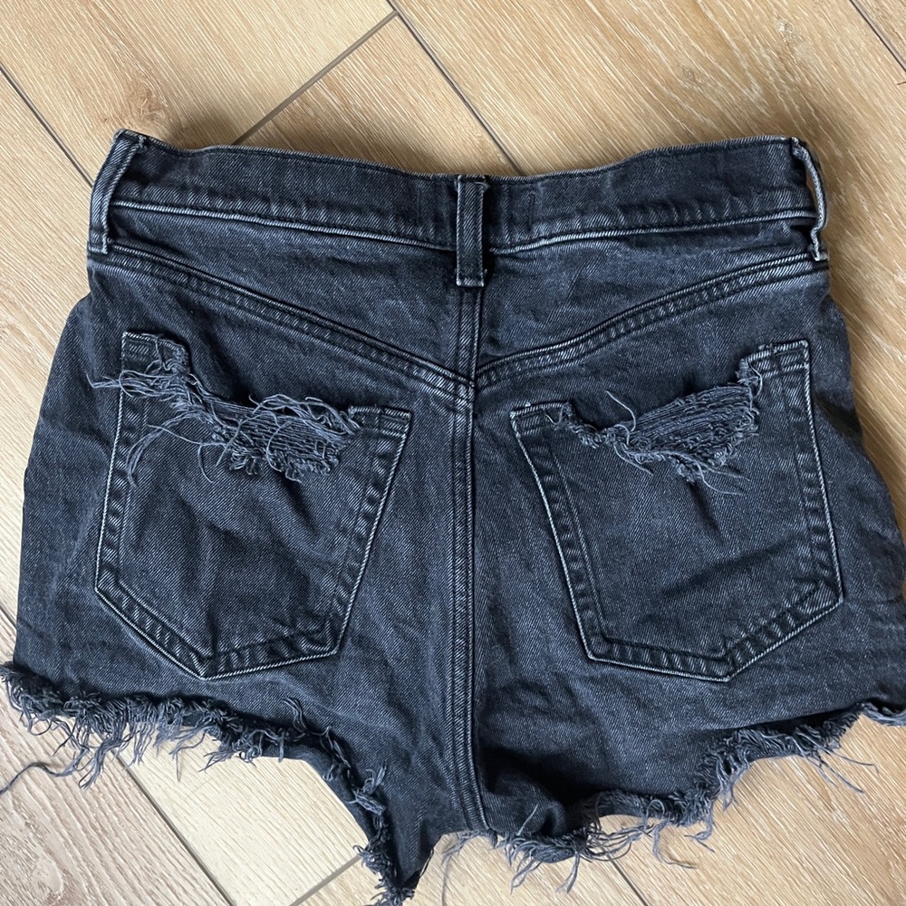 Abercrombie & Fitch the Mom short high rise